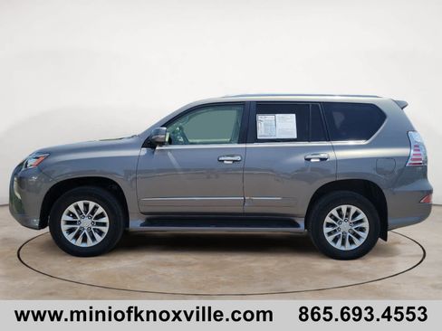 Used 2014 Lexus GX 460 w/ Premium Package AWD/4WD image 6