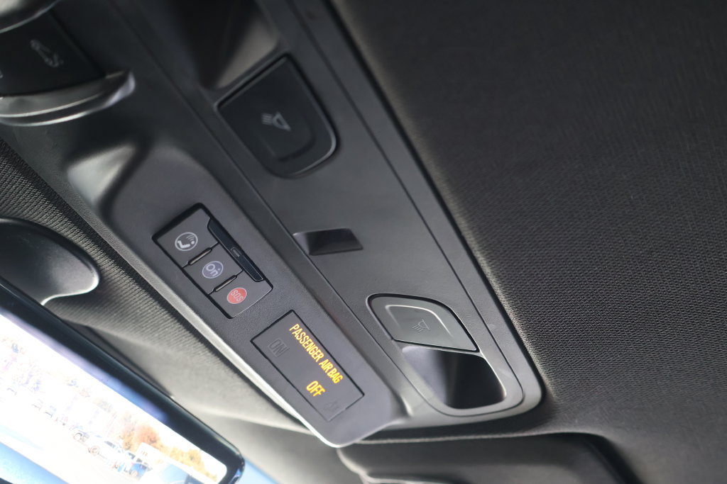 Used 2020 Chevrolet Camaro ZL1 RWD image 31