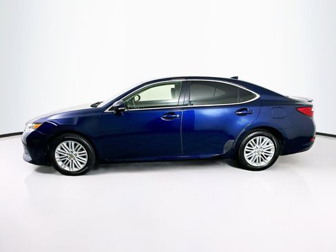 Used 2015 Lexus ES 350 w/ Luxury Package FWD image 4