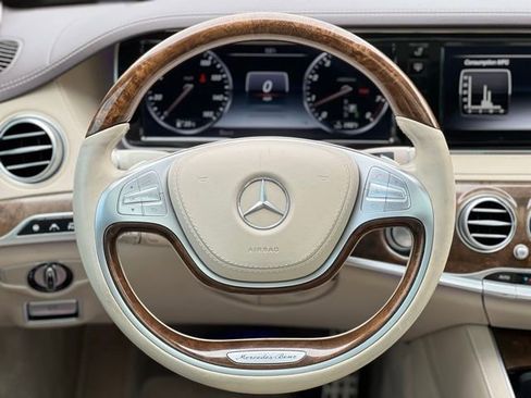 Used 2017 Mercedes-Benz S 550 Sedan image 33