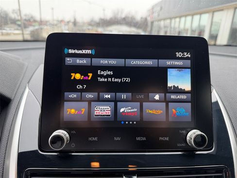 Used 2024 Mitsubishi Eclipse Cross SEL image 17