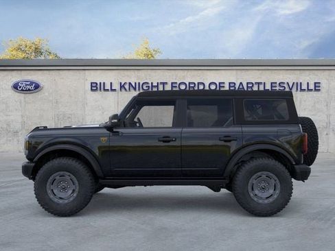 New 2025 Ford Bronco Badlands image 4