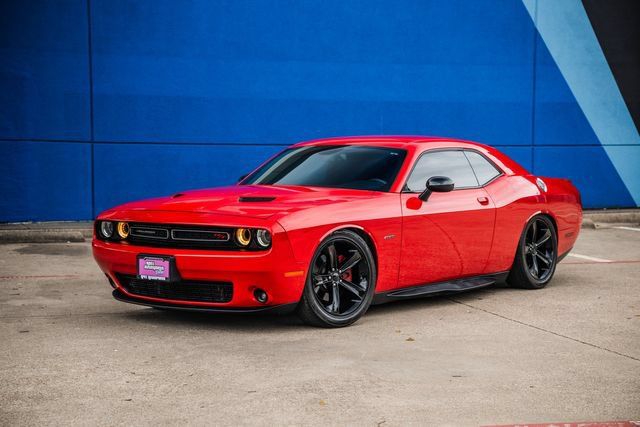 Used 2015 Dodge Challenger R/T w/ Quick Order Package 28B R/T RWD image 35