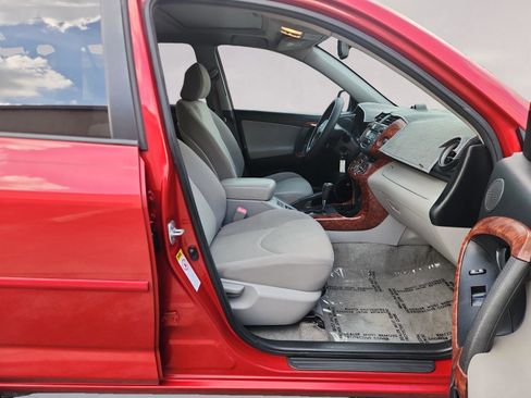 Used 2008 Toyota RAV4 Limited image 22