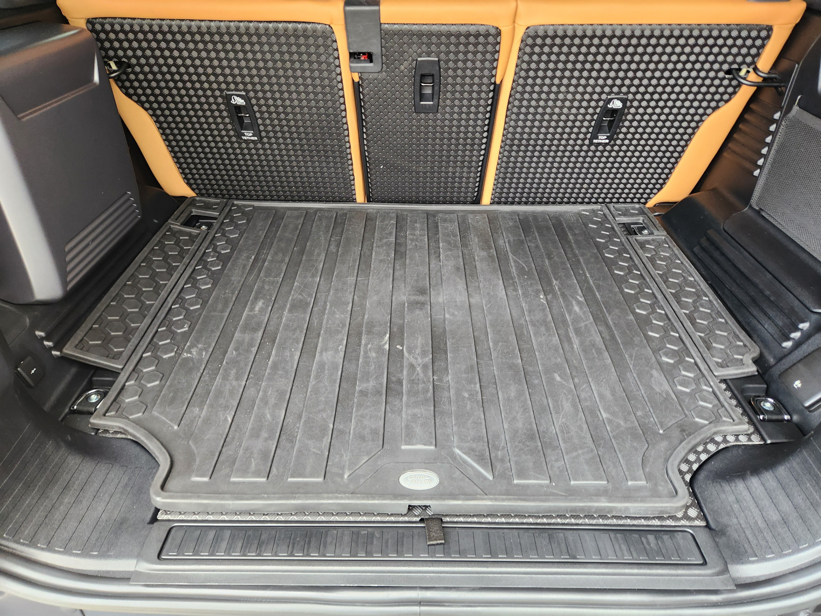 Used 2023 Land Rover Defender 110 Carpathian Edition AWD/4WD image 28
