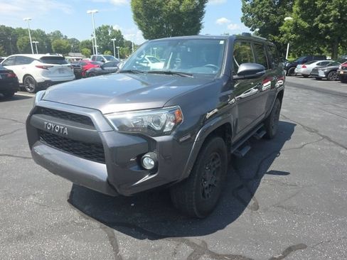 Used 2019 Toyota 4Runner SR5 Premium AWD/4WD image 4