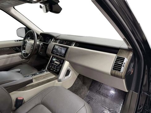 Used 2018 Land Rover Range Rover HSE image 10