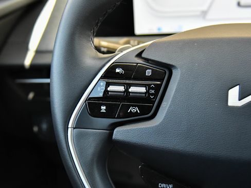 Used 2024 Kia EV6 Light RWD image 35