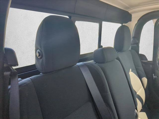 Used 2023 Jeep Gladiator Sport AWD/4WD image 19
