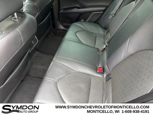 Used 2020 Toyota Camry XSE image 17