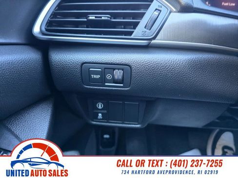 Used 2018 Honda Accord LX image 17