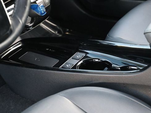 Certified 2022 Toyota Prius XLE w/ Advanced Technology Package image 16