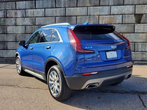 Certified 2023 Cadillac XT4 Premium Luxury w/ Cold Weather Package AWD/4WD image 3