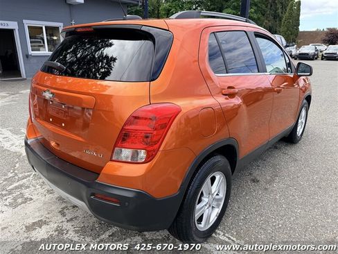 Used 2015 Chevrolet Trax LT w/ LT Plus Package FWD image 6