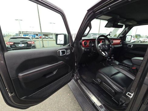 Used 2021 Jeep Wrangler Unlimited Rubicon w/ Dual Top Group image 21
