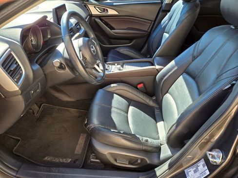 Used 2017 MAZDA MAZDA3 Touring w/ Popular Equipment Package image 6