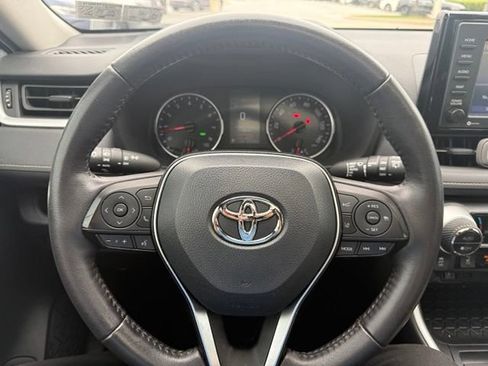 Used 2021 Toyota RAV4 XLE w/ Convenience Package AWD/4WD image 19