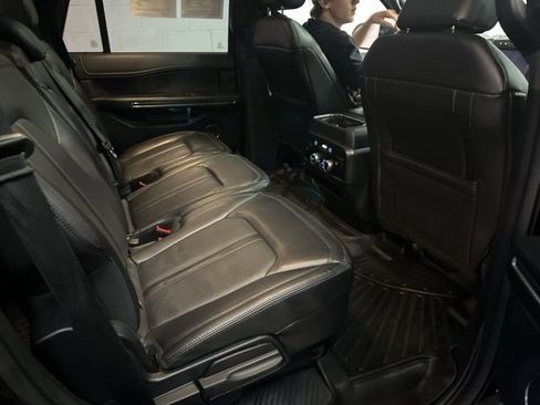 Used 2021 Ford Expedition Limited image 25