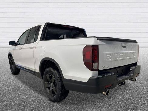 New 2026 Honda Ridgeline Black Edition image 4