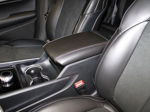 New 2025 Jeep Grand Cherokee Altitude image 22