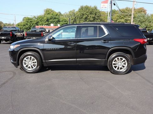 Used 2021 Chevrolet Traverse LT image 32