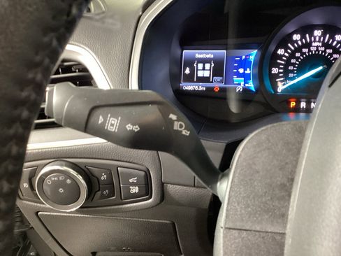 Used 2024 Ford Edge Titanium image 21