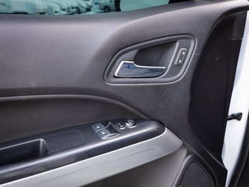 Used 2019 Chevrolet Colorado LT image 17