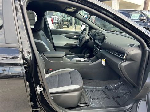 New 2025 Buick Envista Preferred image 27