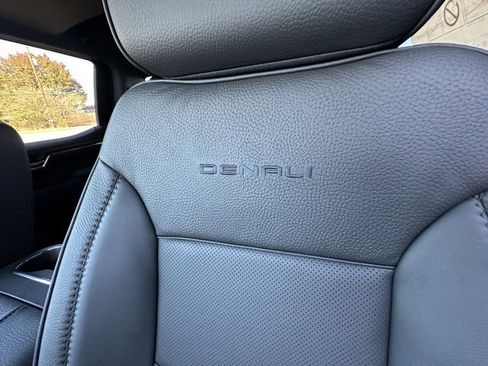 New 2026 GMC Sierra 1500 Denali w/ Denali Reserve Package image 16