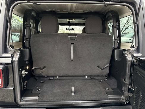 Used 2023 Jeep Wrangler Sport S image 12