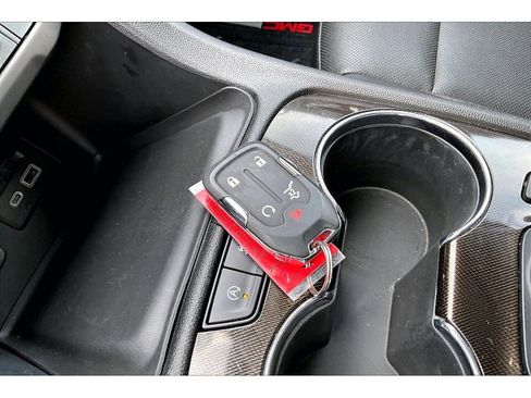 Used 2023 GMC Acadia AT4 image 35