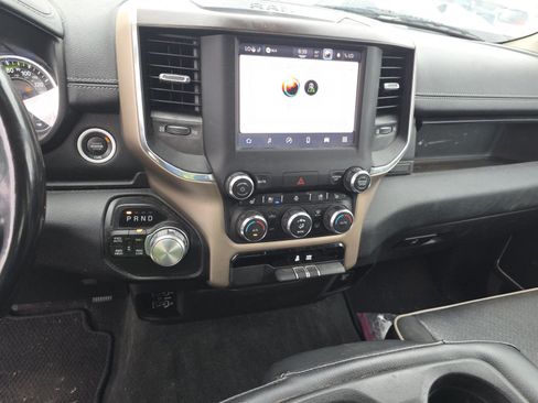 Used 2022 RAM 1500 Laramie AWD/4WD image 12