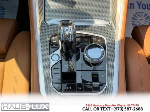 Used 2022 BMW X6 xDrive40i w/ Executive Package image 36