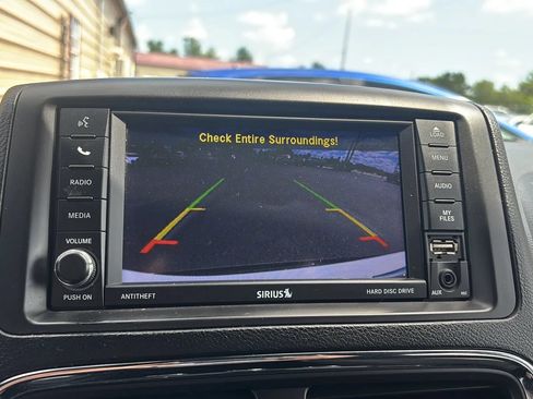 Used 2019 Dodge Grand Caravan SE FWD image 30