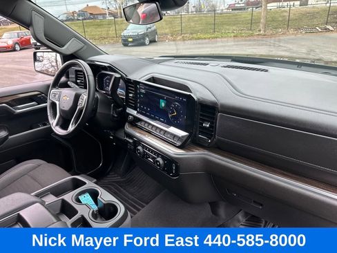 Used 2025 Chevrolet Silverado 1500 LT image 13