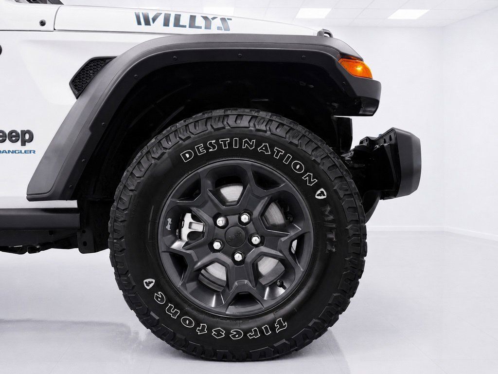 Used 2023 Jeep Wrangler Unlimited w/ Sun & Screen Package AWD/4WD image 10