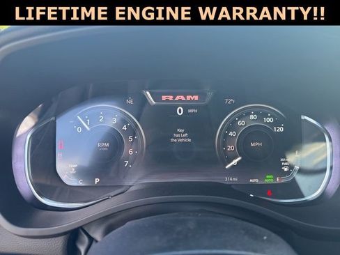 New 2026 RAM 1500 Big Horn AWD/4WD image 23