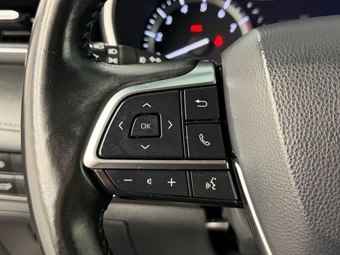 Used 2021 Toyota Highlander XSE AWD/4WD image 28