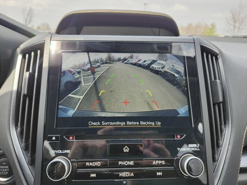 Used 2021 Subaru Crosstrek 2.5i Sport w/ Moonroof Package image 4