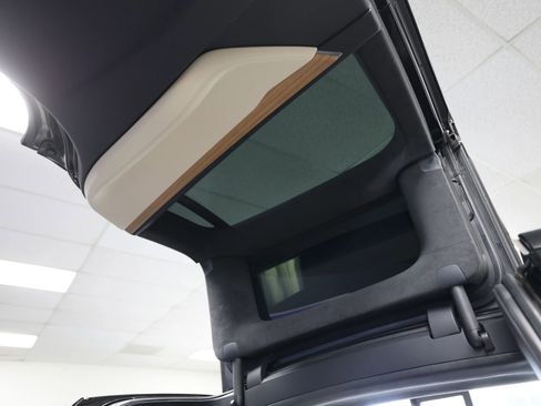 Used 2020 Tesla Model X Long Range image 38