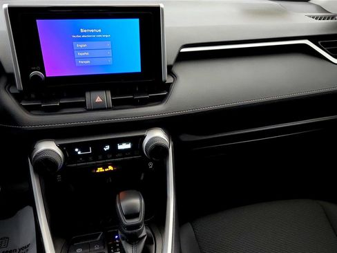 Certified 2025 Toyota RAV4 LE image 29