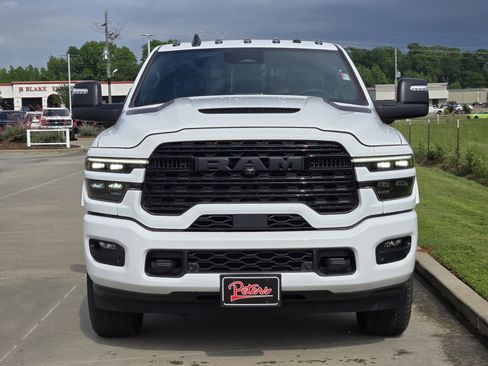 New 2026 RAM 2500 Limited AWD/4WD image 2