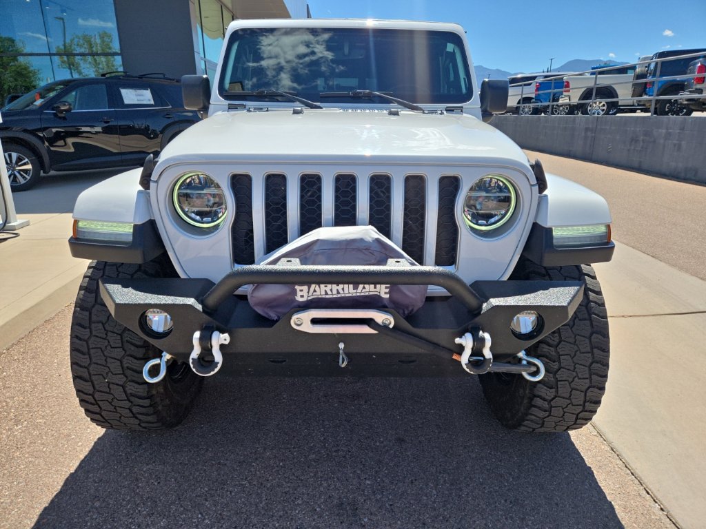 Used 2020 Jeep Gladiator Overland AWD/4WD image 2
