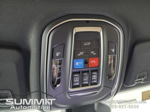 New 2025 Jeep Grand Cherokee Limited w/ Luxury Tech Group II image 70