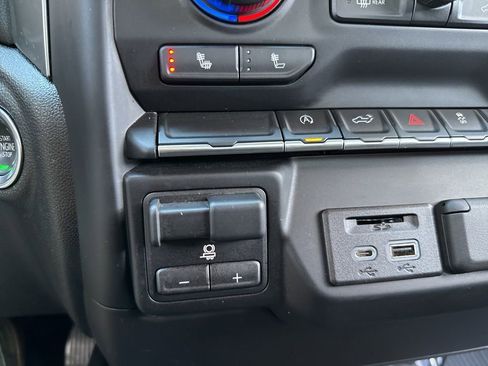 Used 2019 Chevrolet Silverado 1500 LT w/ Convenience Package image 38