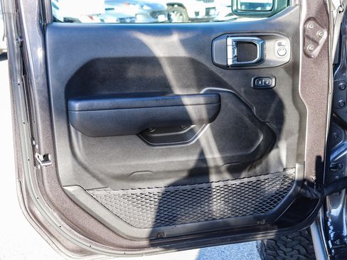 Used 2024 Jeep Wrangler Unlimited Rubicon w/ Convenience Group image 21