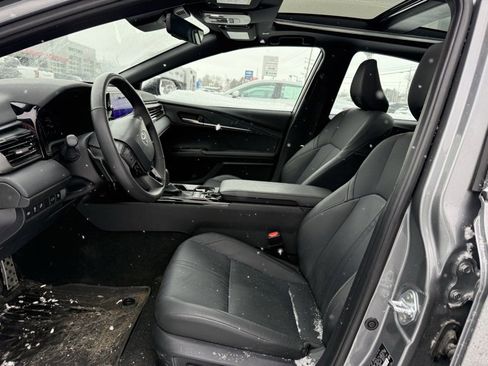 Used 2025 Toyota Camry XSE image 10