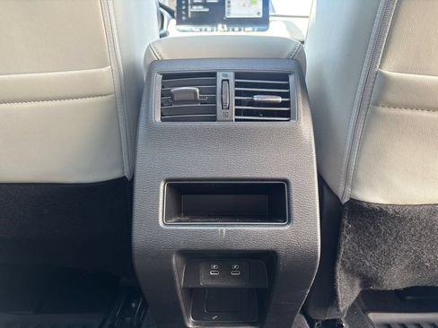 Used 2025 Mitsubishi Outlander SE AWD/4WD image 41