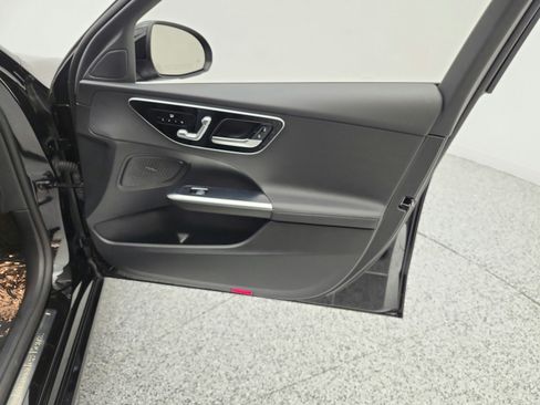 Used 2023 Mercedes-Benz C 300 Sedan image 35