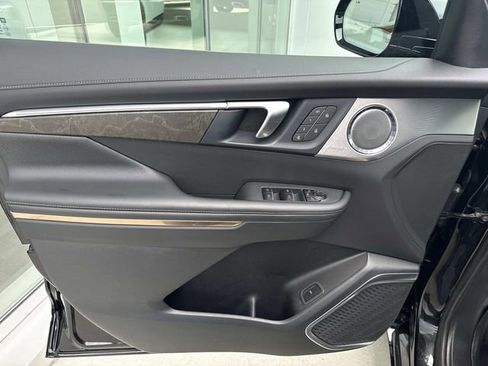 Used 2026 Buick Enclave Avenir w/ Super Cruise Package AWD/4WD image 16